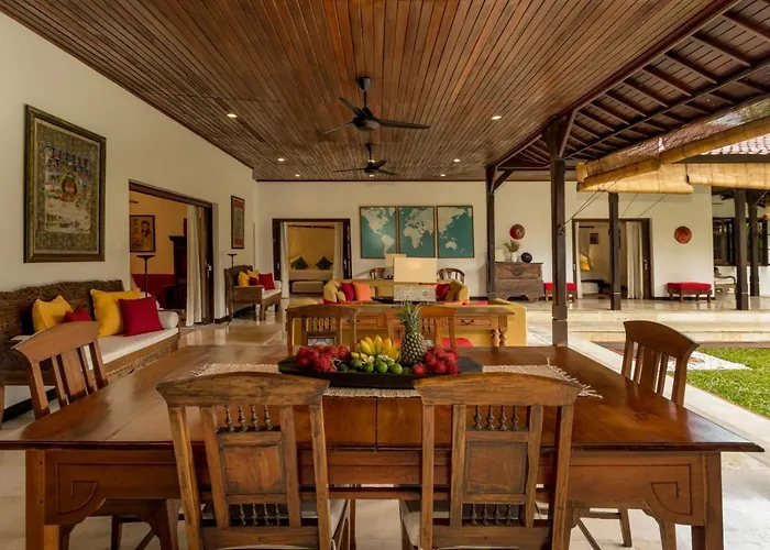 Eight Villa