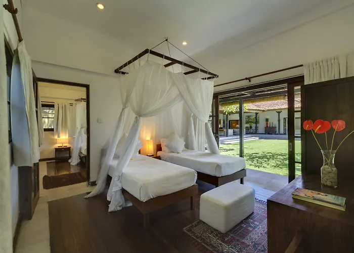 Villa Eight *