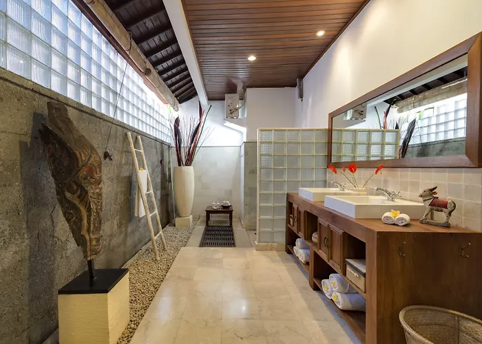 Eight Seminyak (Bali)