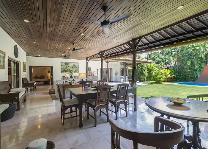Eight Villa