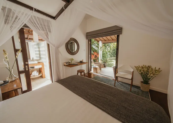 Eight Villa