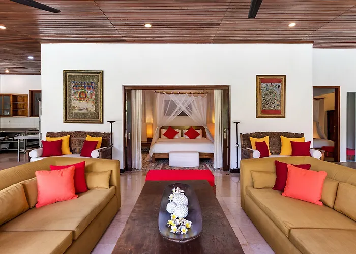 Villa Eight